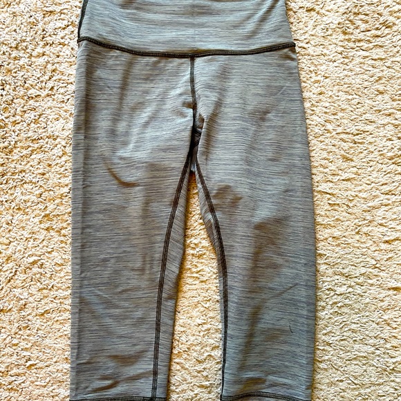 Lululemon align leggings - Picture 2 of 3